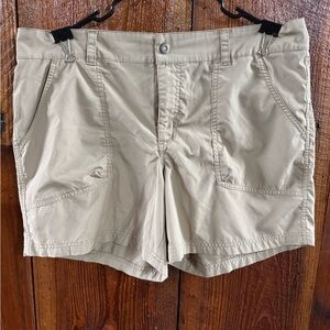 Casual Women's Cargo Shorts in Tan